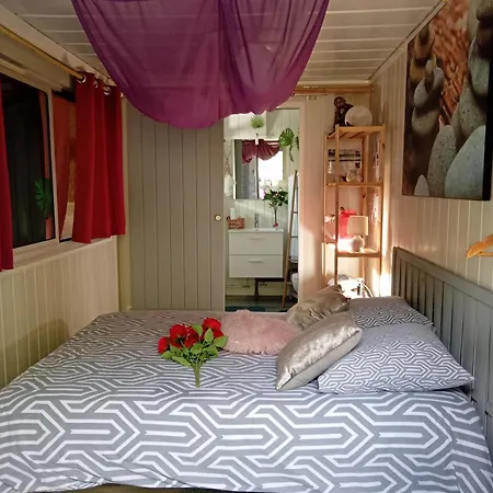 Hotel Le Refuge Zen Et Bien-etre Bulle 3*